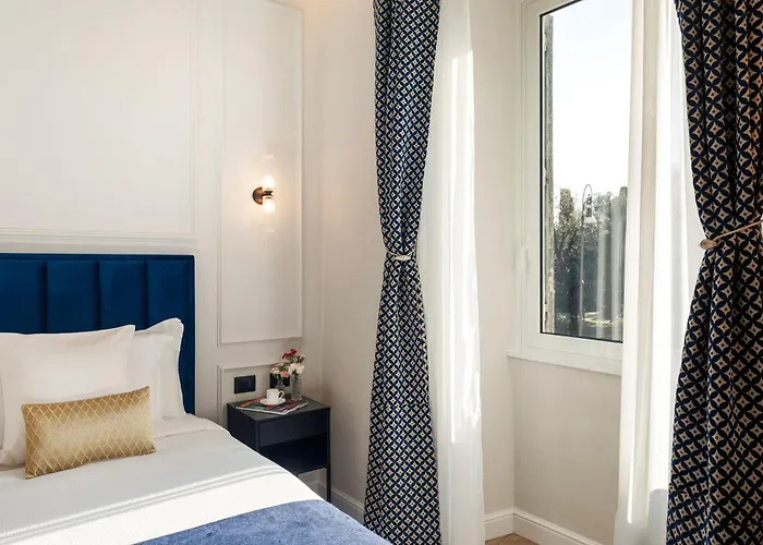 Adriana Boutique روما